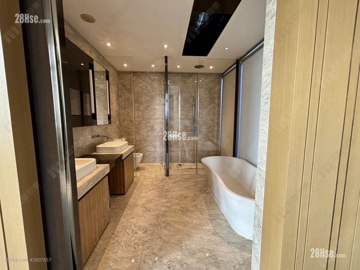 Seascape Villa Rental 4 Bedrooms , 4 Bathrooms 2,827 ft²