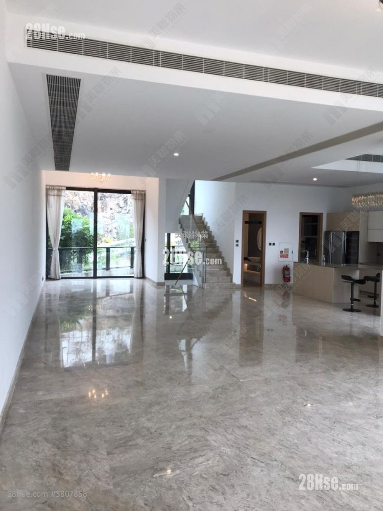 珀居 租盘 5+ 房 , 5+ 浴室 3,357 平方尺