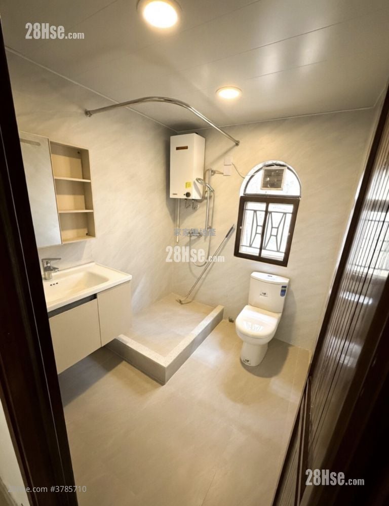 村屋 租盘 2 房 , 1 浴室 700 平方尺