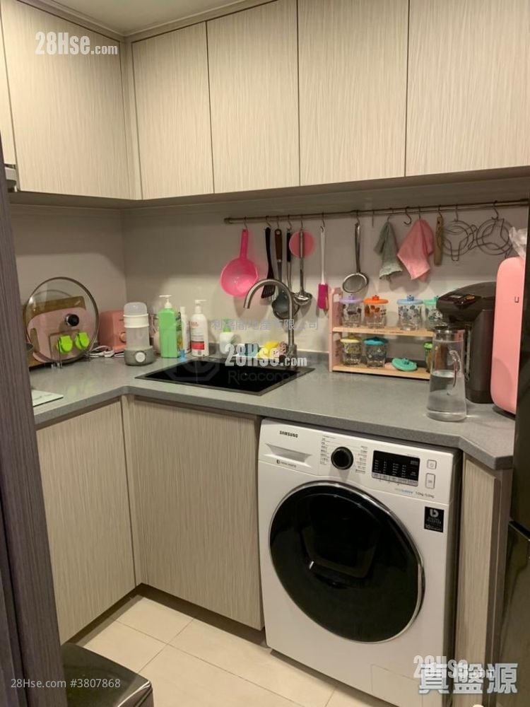 Kingswood Villas Sell 2 Bedrooms 448 ft²