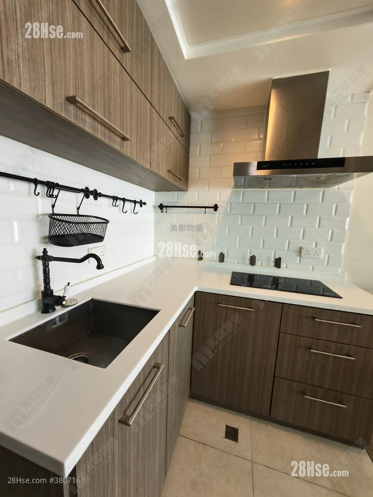 爵悦庭 售盘 1 房 384 平方尺