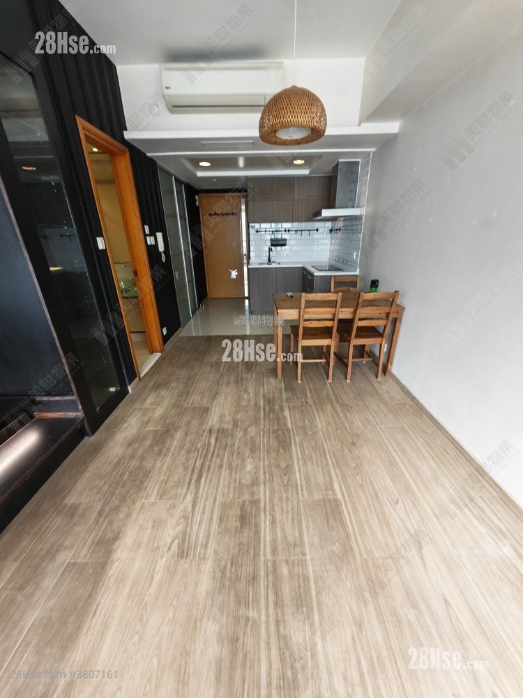 爵悦庭 售盘 1 房 384 平方尺