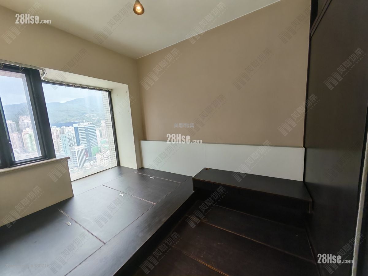 爵悦庭 售盘 1 房 384 平方尺