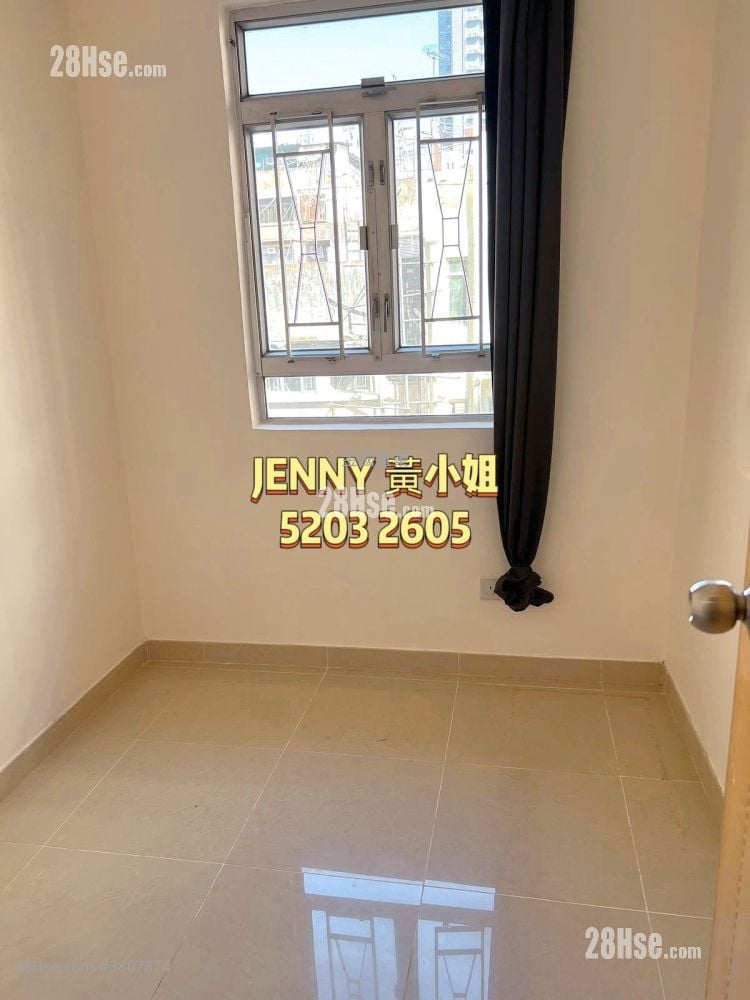 Hong Ning Building Sell 2 Bedrooms , 1 Bathroom 330 ft²