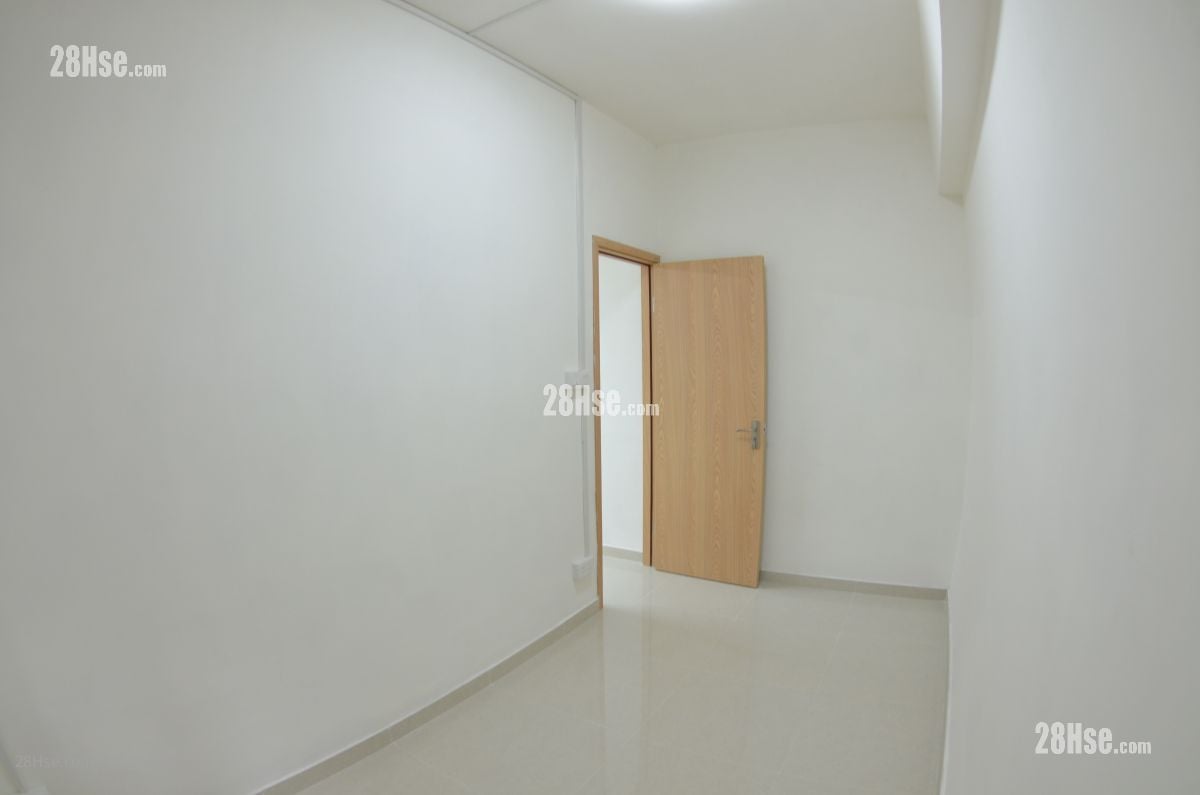 bedroom 1: 業主盤免佣 | 新裝一房一廳 | 3分鐘到牛頭角站