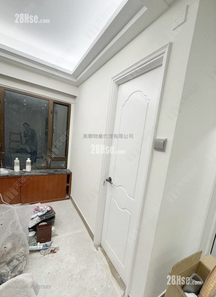 Golden Lion Garden Sell 1 Bedroom , 1 Bathroom 282 ft²