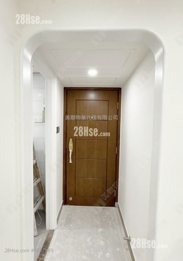 Golden Lion Garden Sell 1 Bedroom , 1 Bathroom 282 ft²