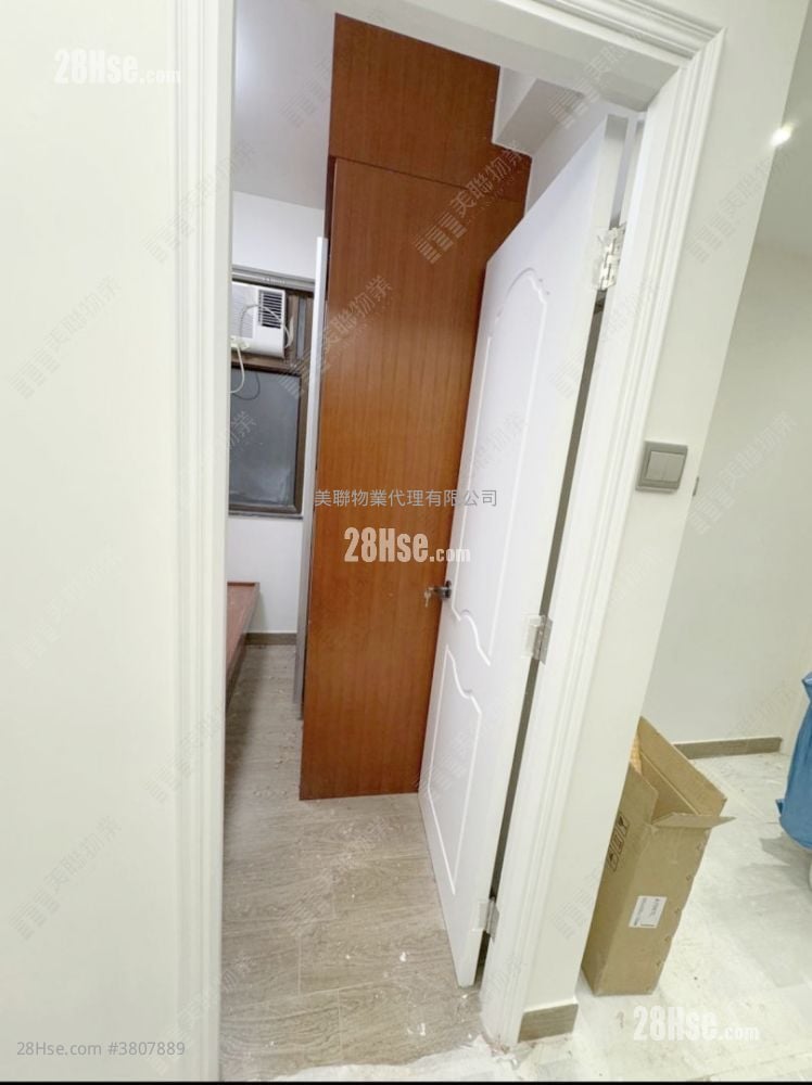 Golden Lion Garden Sell 1 Bedroom , 1 Bathroom 282 ft²