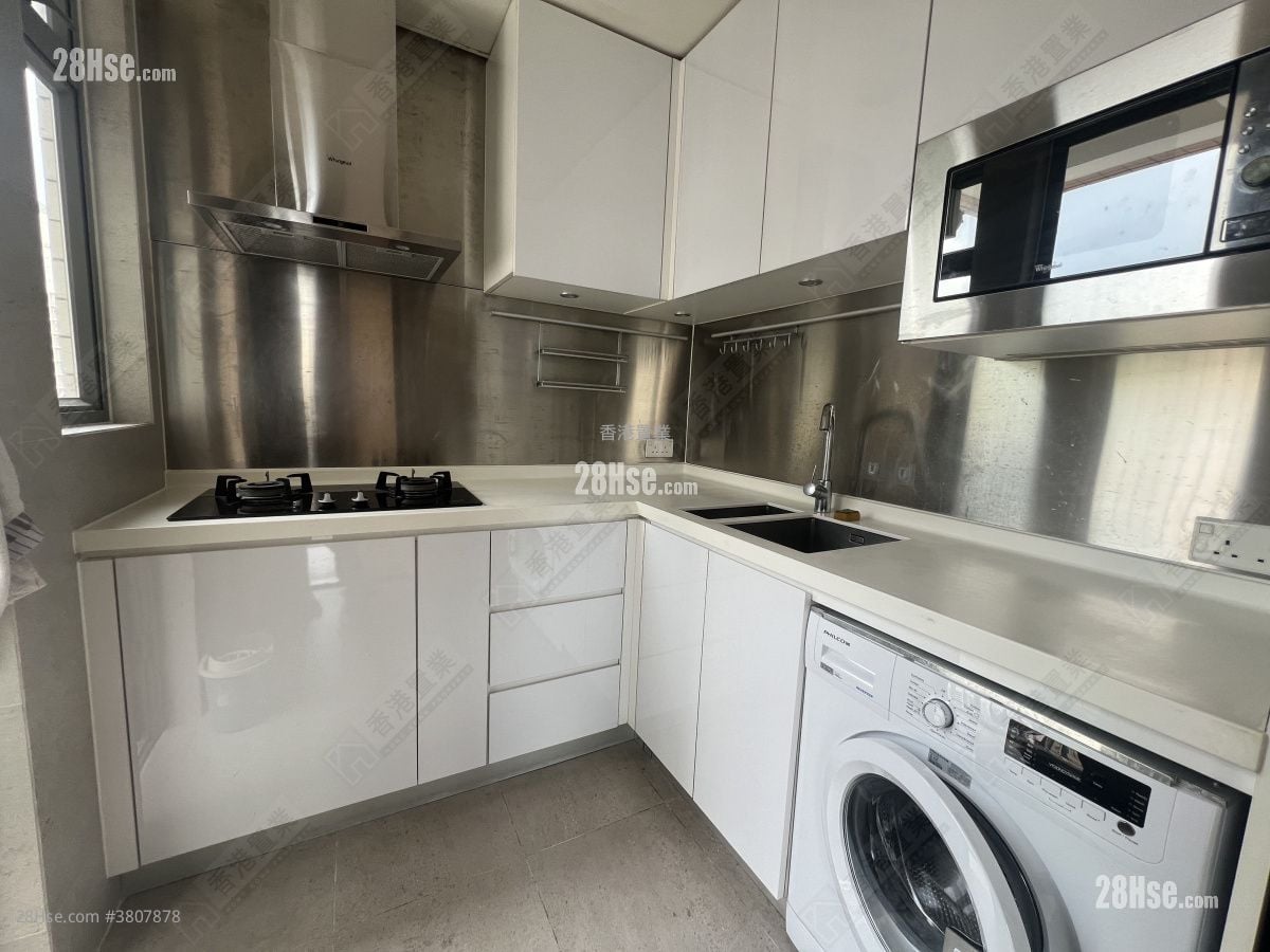 Heya Star Sell 3 Bedrooms , 2 Bathrooms 730 ft²