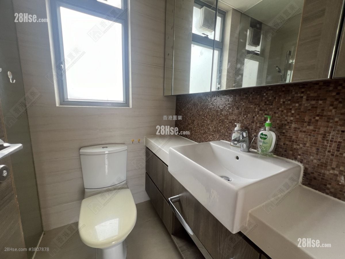 Heya Star Sell 3 Bedrooms , 2 Bathrooms 730 ft²