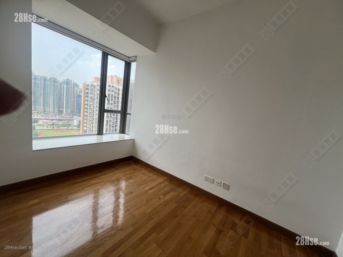 Heya Star Sell 3 Bedrooms , 2 Bathrooms 730 ft²