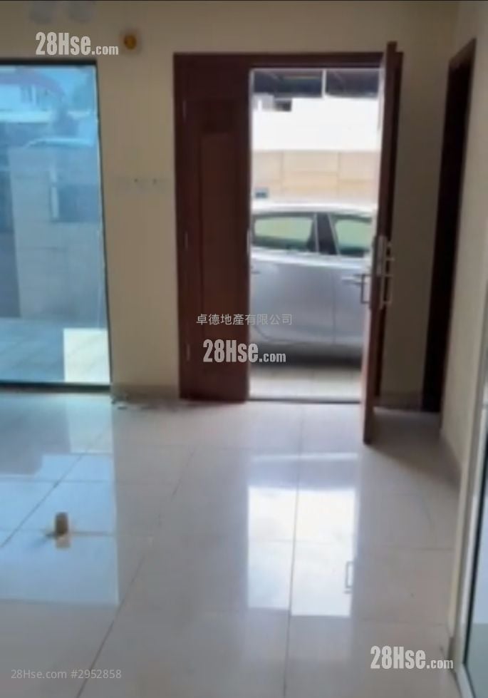 Wang Toi Shan Lo Uk Tsuen Rental 3 Bedrooms , 2 Bathrooms 700 ft²