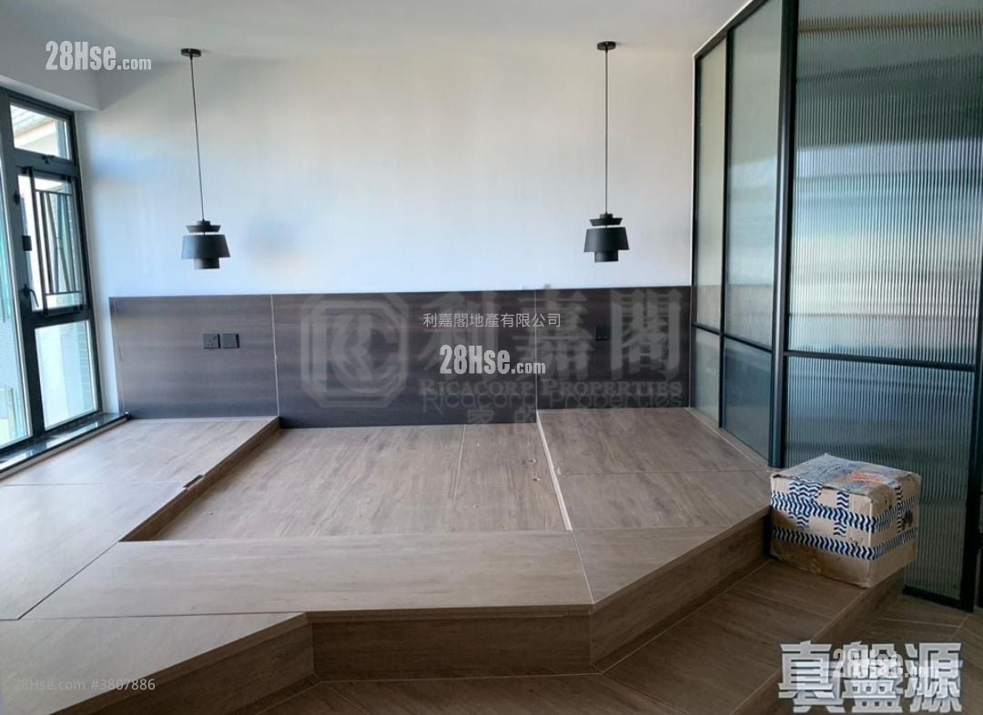 御龙居 售盘 4 房 1,591 平方尺