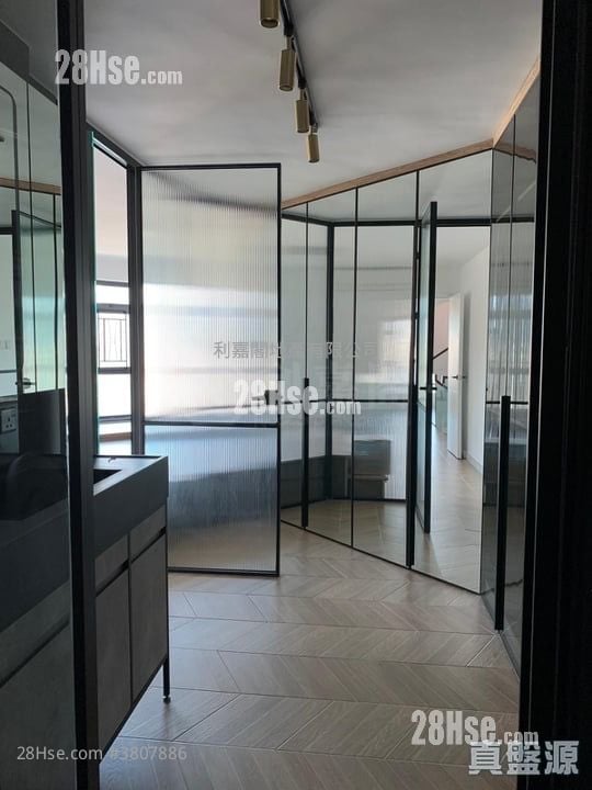 御龙居 售盘 4 房 1,591 平方尺