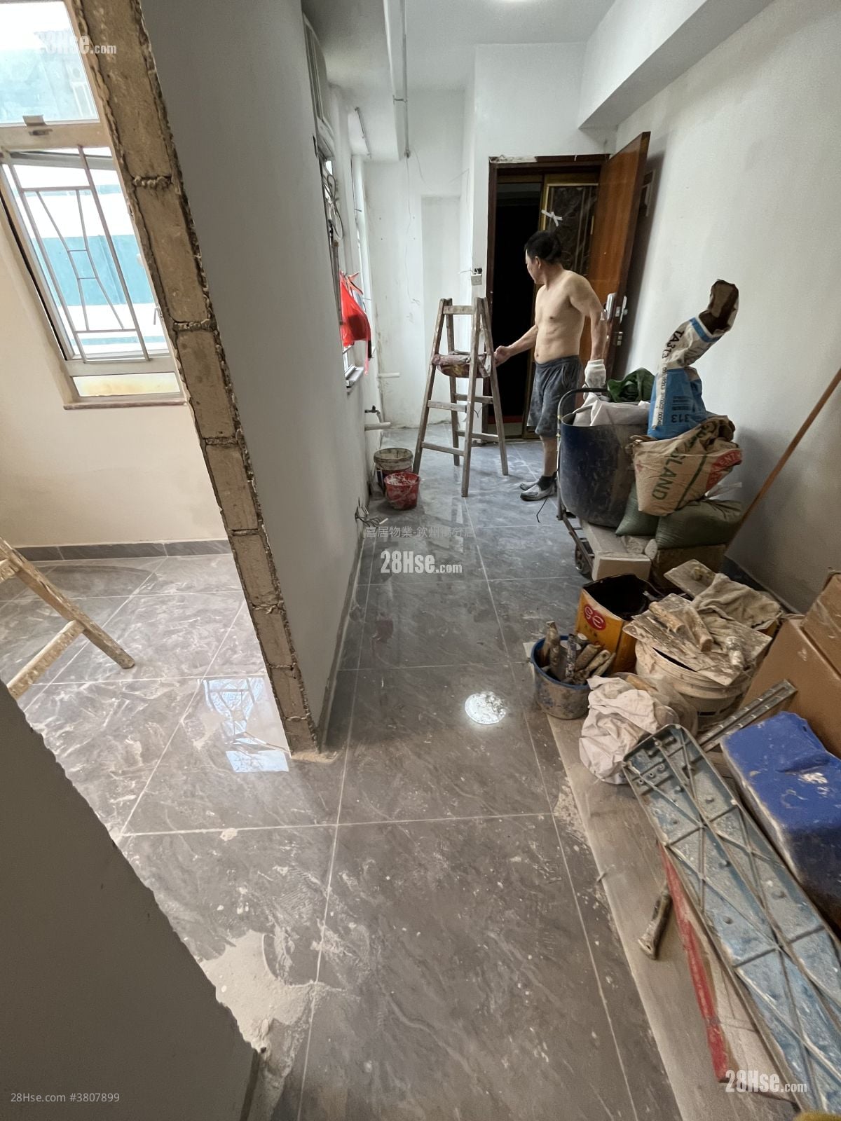 裕发大楼 租盘 2 房