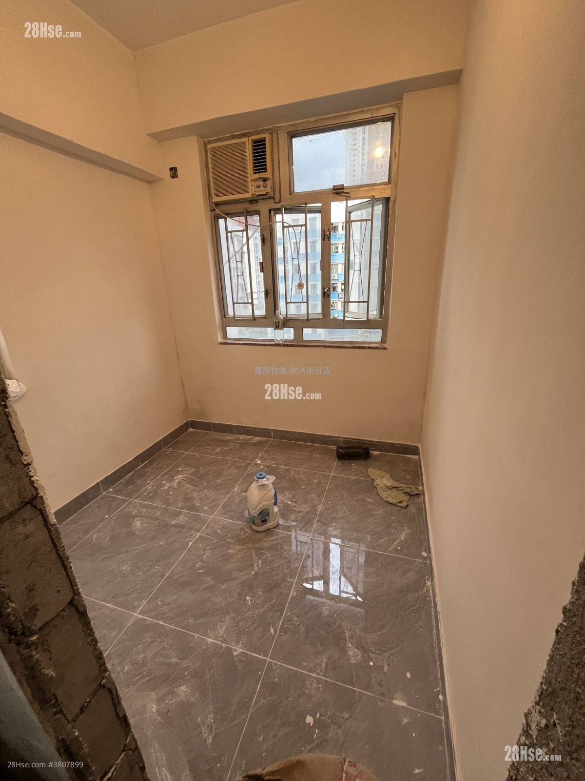 裕发大楼 租盘 2 房