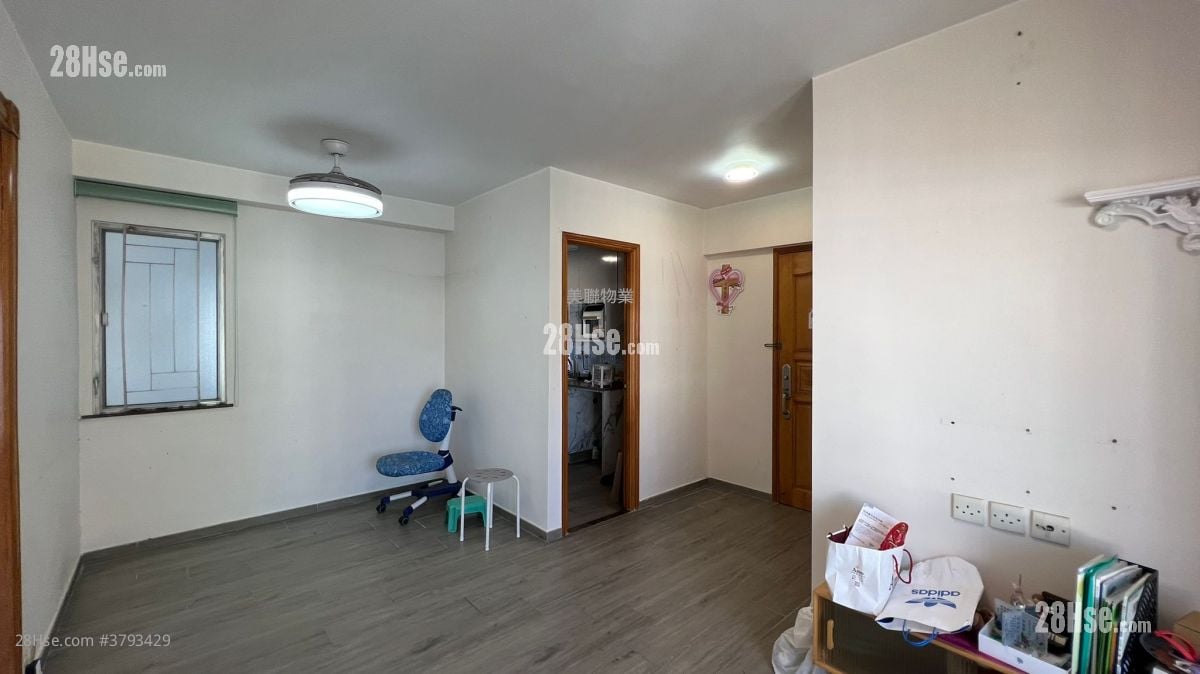 Greenfield Garden Rental 3 Bedrooms , 1 Bathroom 513 ft²