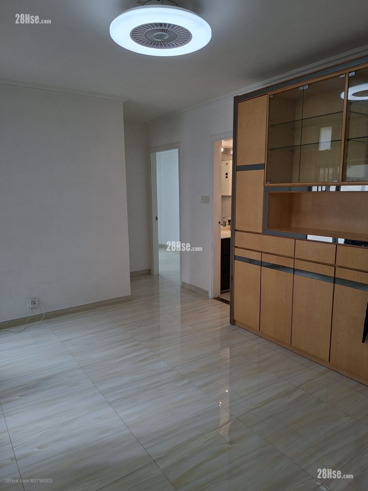 Riviera Gardens Rental 2 Bedrooms , 1 Bathroom 450 ft²