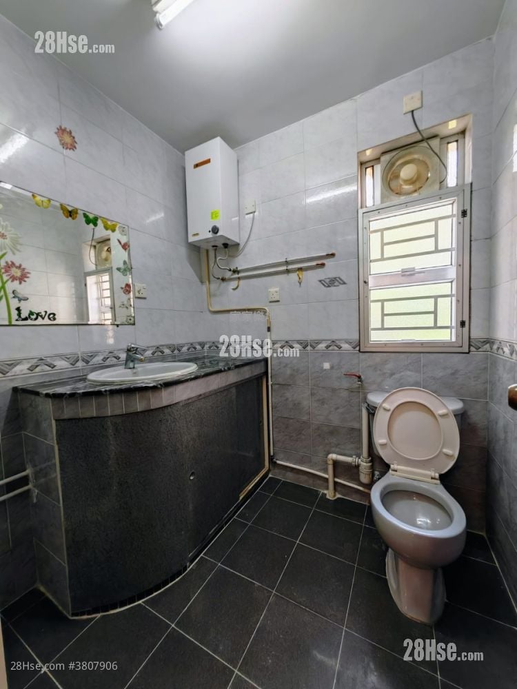 汀角村村屋 租盤 3 房 , 1 浴室 650 平方呎