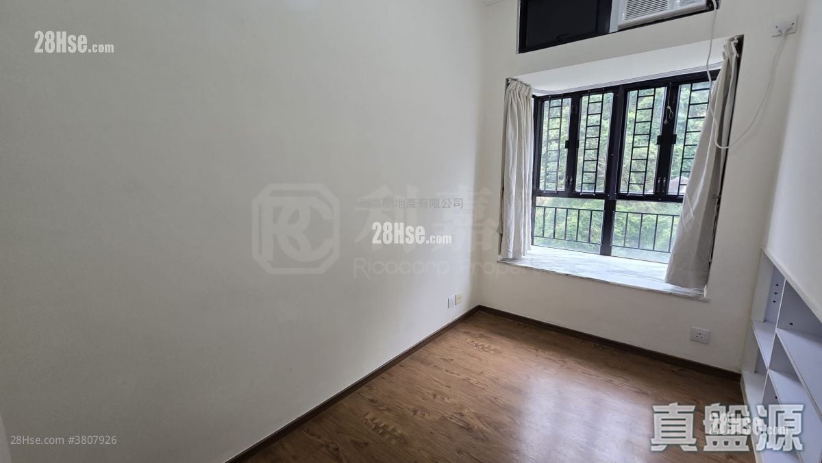 Scenecliff Rental 3 Bedrooms , 2 Bathrooms 765 ft²