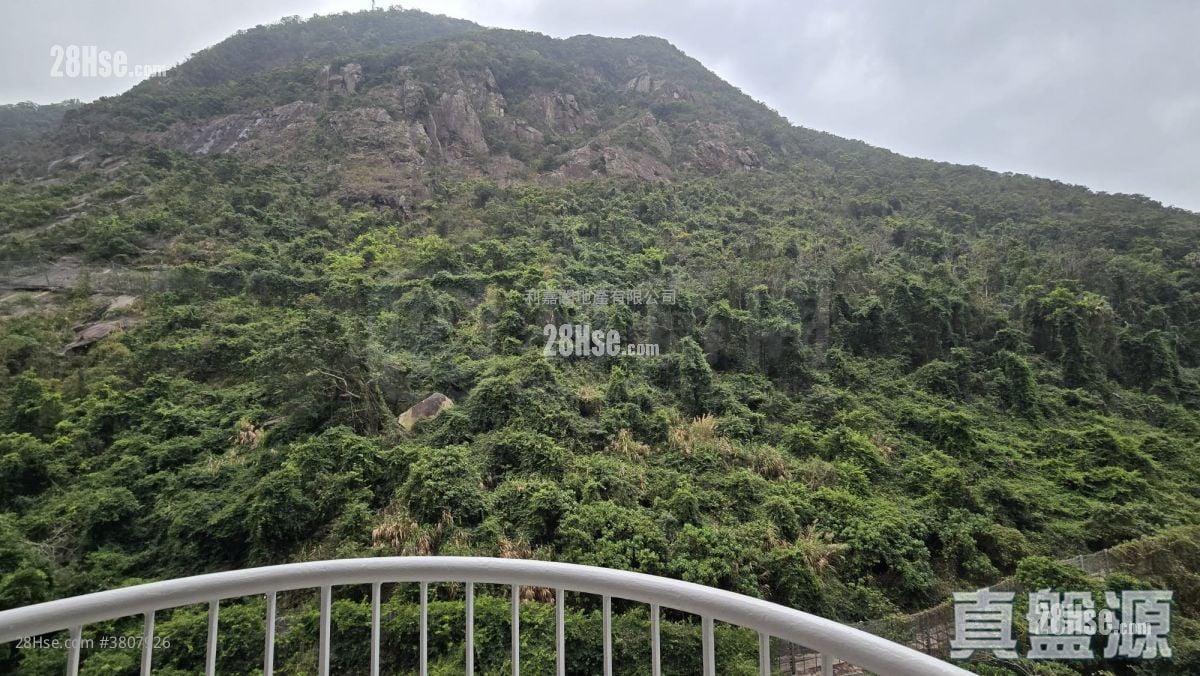 Scenecliff Rental 3 Bedrooms , 2 Bathrooms 765 ft²