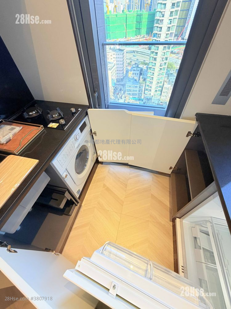 Eight Southpark Rental Studio , 1 Bathroom 200 ft²