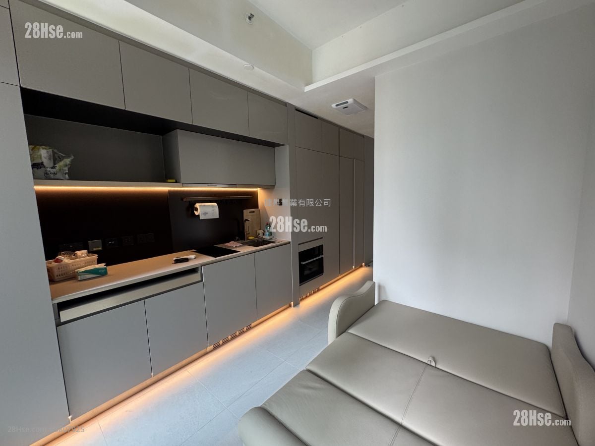 Baker Circle Greenwich Sell Studio , 1 Bathroom 212 ft²