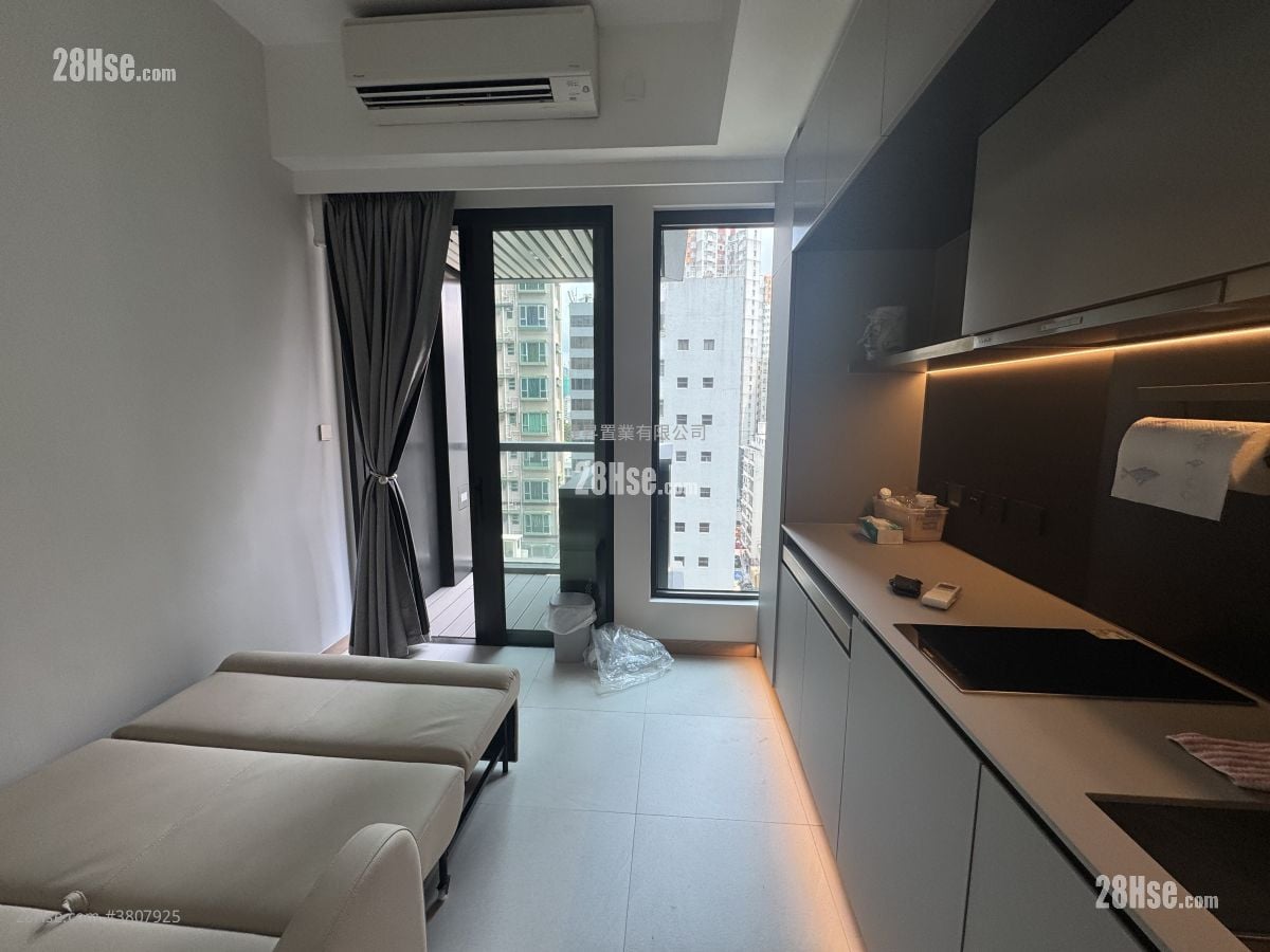 Baker Circle Greenwich Sell Studio , 1 Bathroom 212 ft²