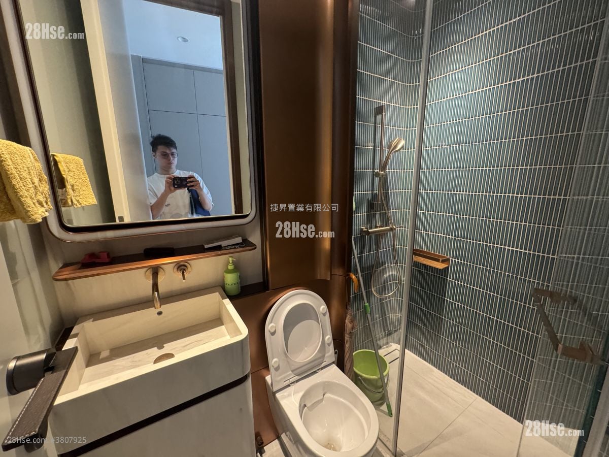 Baker Circle Greenwich Sell Studio , 1 Bathroom 212 ft²