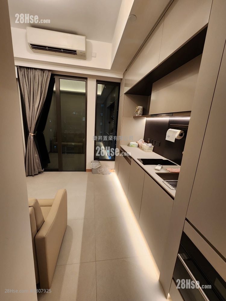 Baker Circle Greenwich Sell Studio , 1 Bathroom 212 ft²