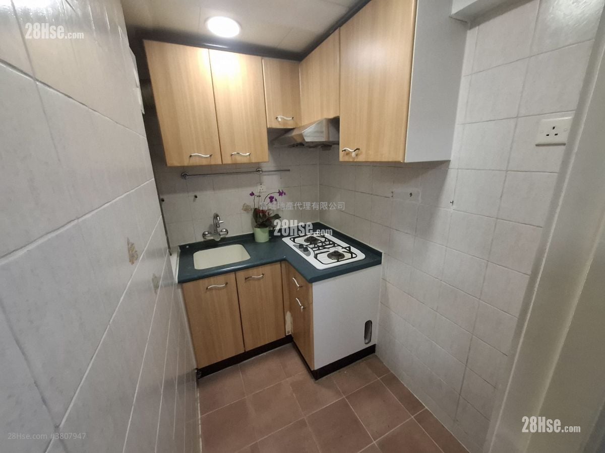 富達大廈 租盤 2 房 , 1 浴室 306 平方呎