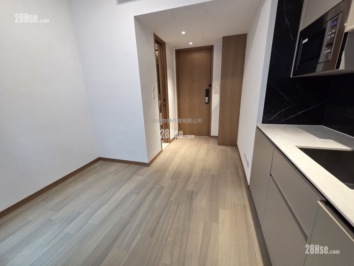 Uptify Sell 1 Bathroom 172 ft²