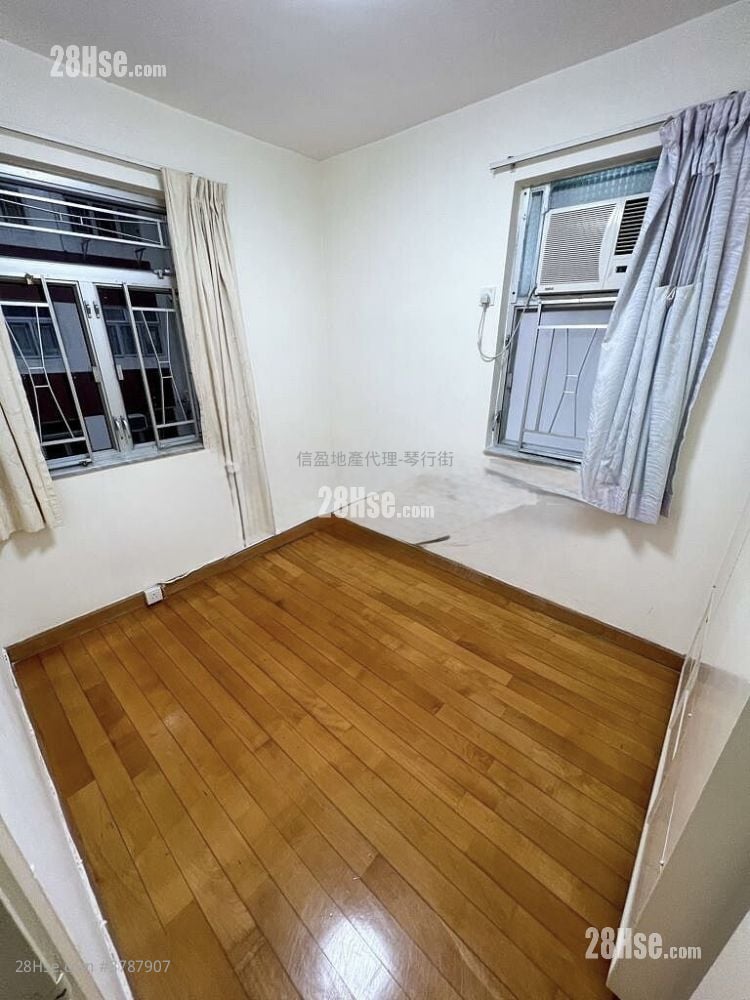 健威花园 租盘 2 房 , 1 浴室 446 平方尺