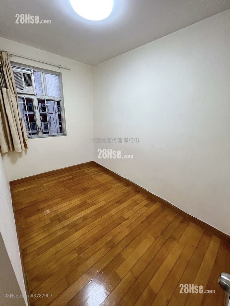 健威花园 租盘 2 房 , 1 浴室 446 平方尺