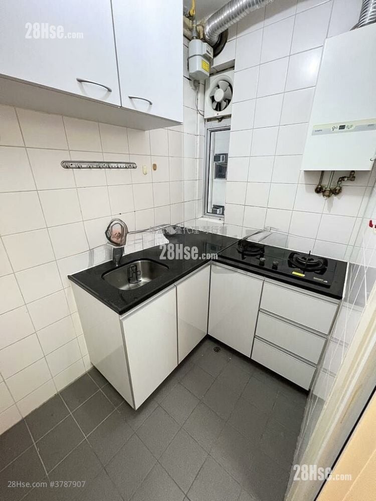 健威花园 租盘 2 房 , 1 浴室 446 平方尺