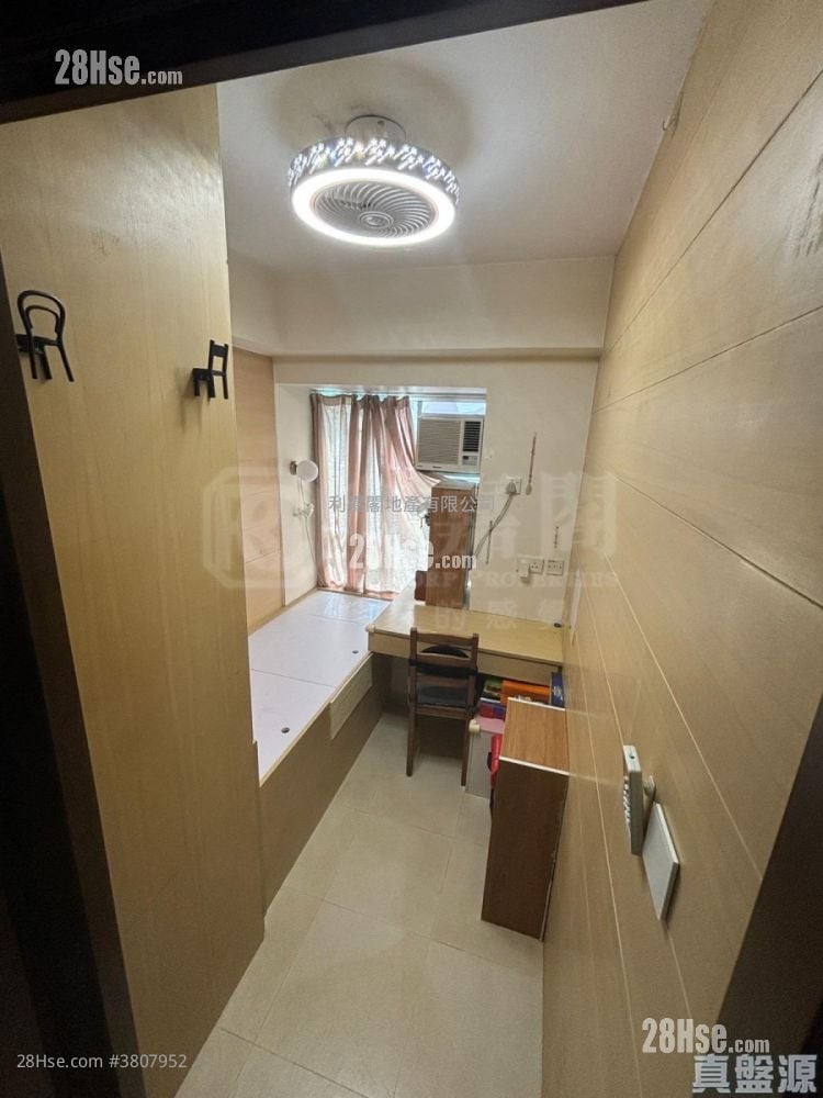 City Garden Sell 3 Bedrooms , 2 Bathrooms 1,032 ft²