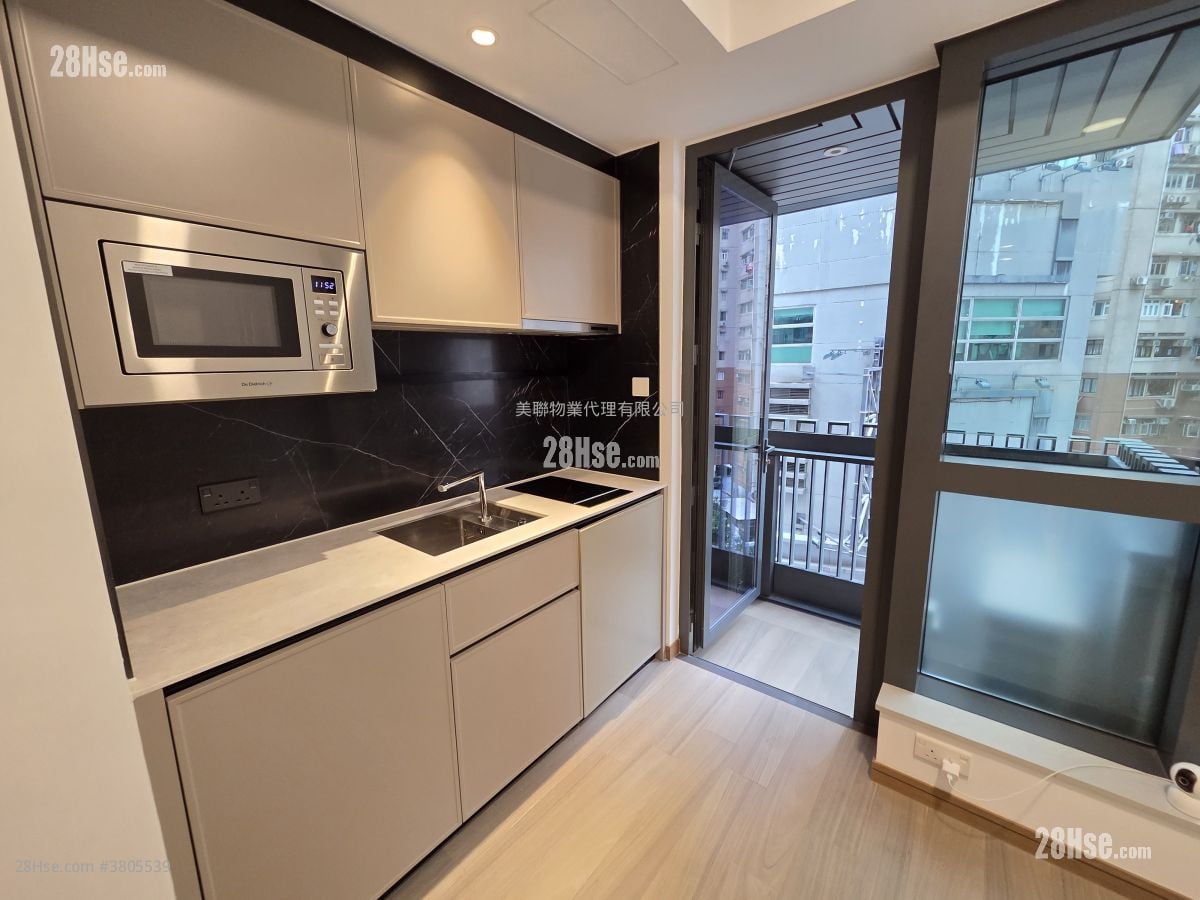 Uptify Sell 1 Bathroom 172 ft²