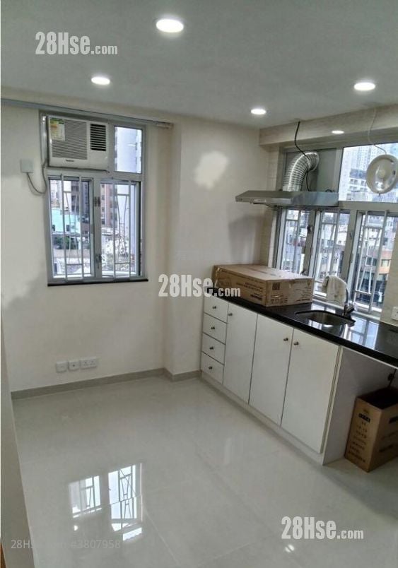 Sun Wise Building Rental 2 Bedrooms , 1 Bathroom 283 ft²