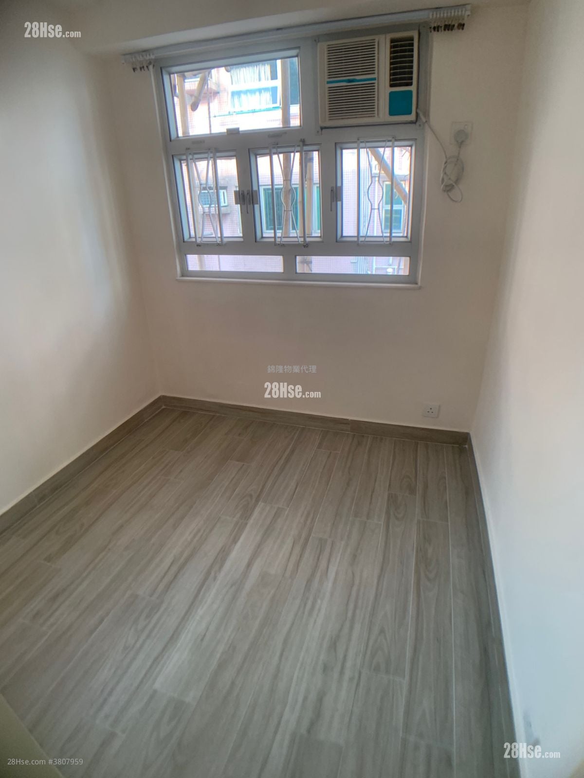 Double Mansion Rental 2 Bedrooms , 1 Bathroom 285 ft²