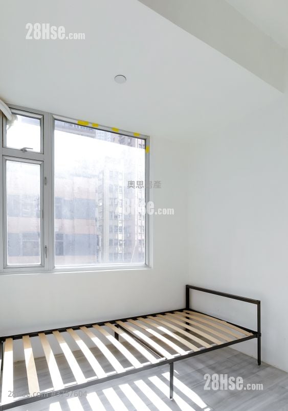 上環孖沙街23號10樓 租盤 開放式間隔 , 1 浴室 100 平方呎