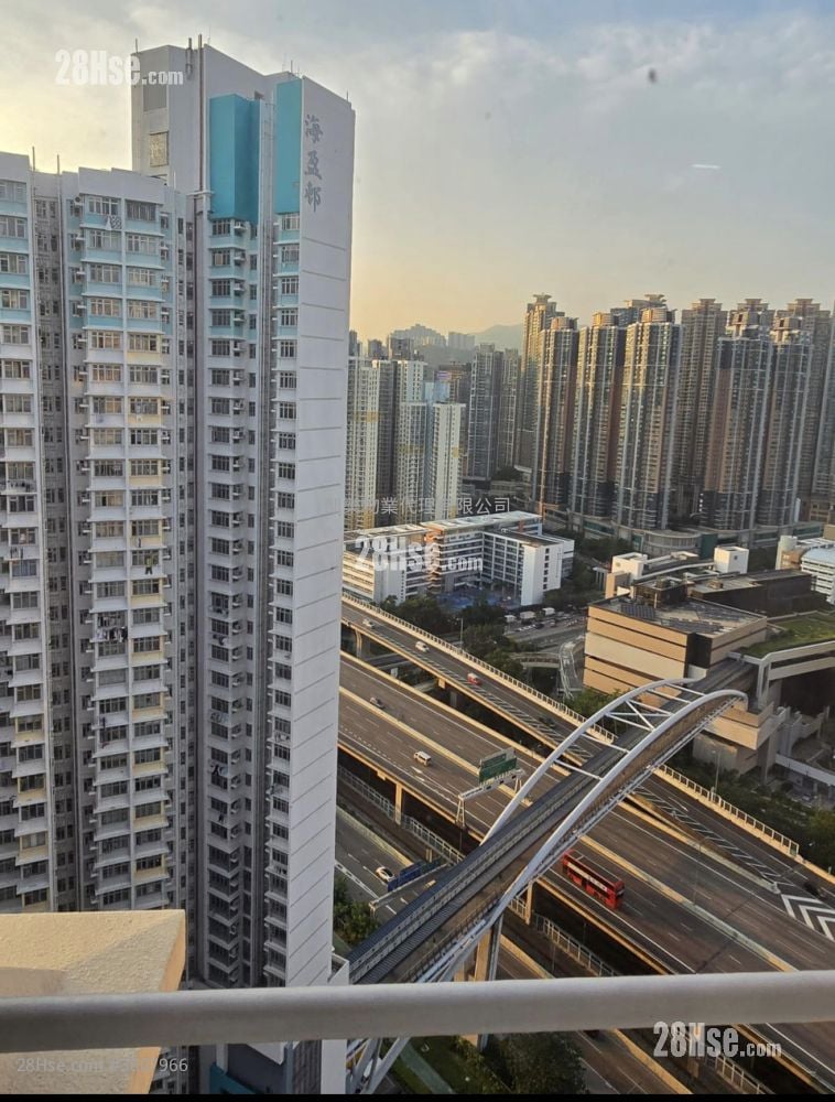 Hoi Lok Court Sell 2 Bedrooms 481 ft²