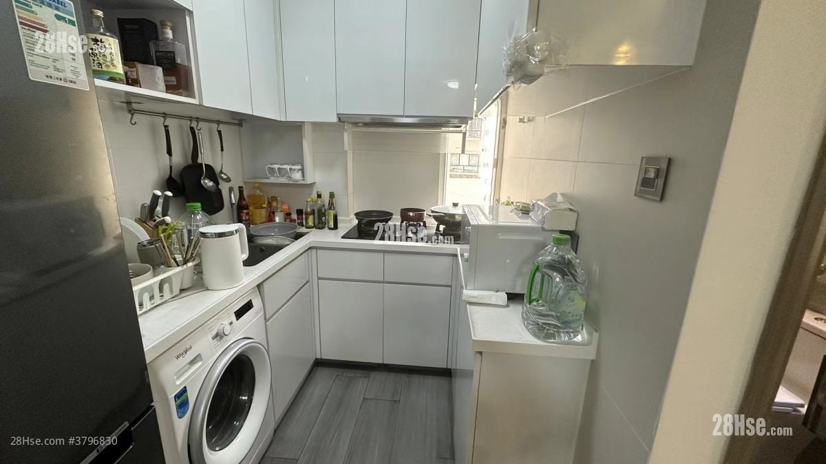 南海大廈 租盤 2 房 , 1 浴室 429 平方呎