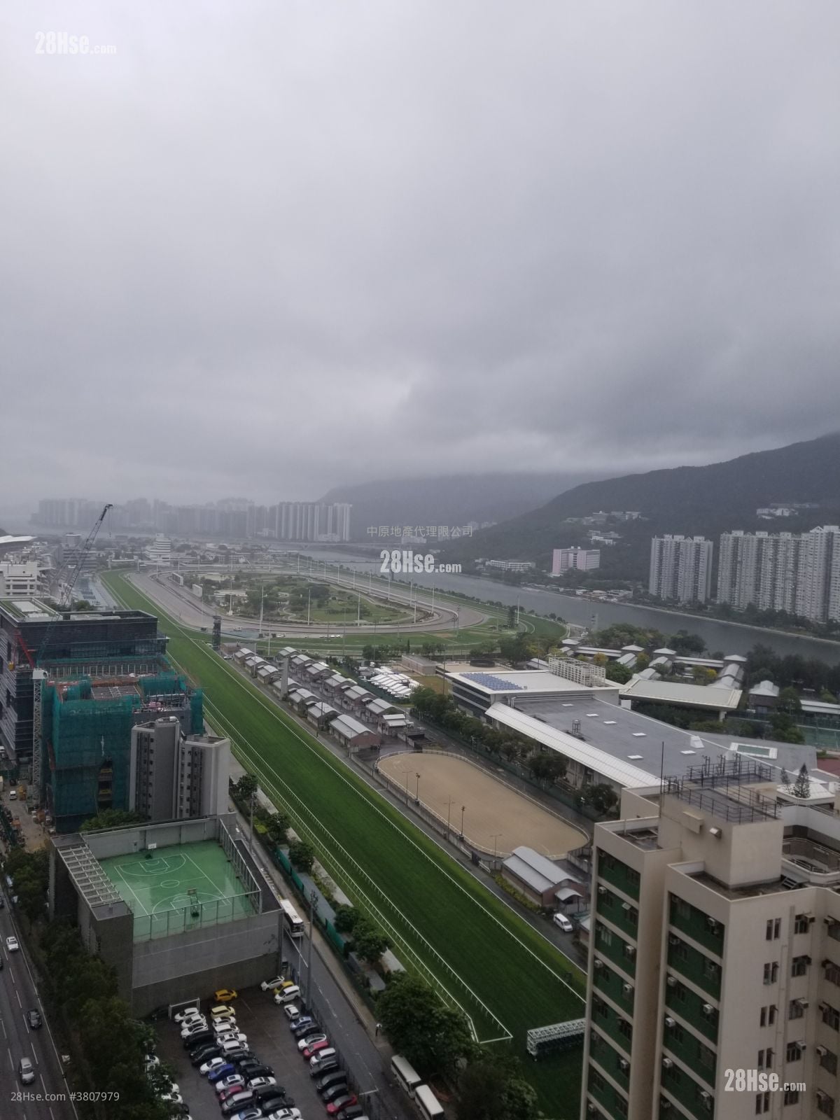 御龙山 租盘 3 房 , 3 浴室 936 平方尺