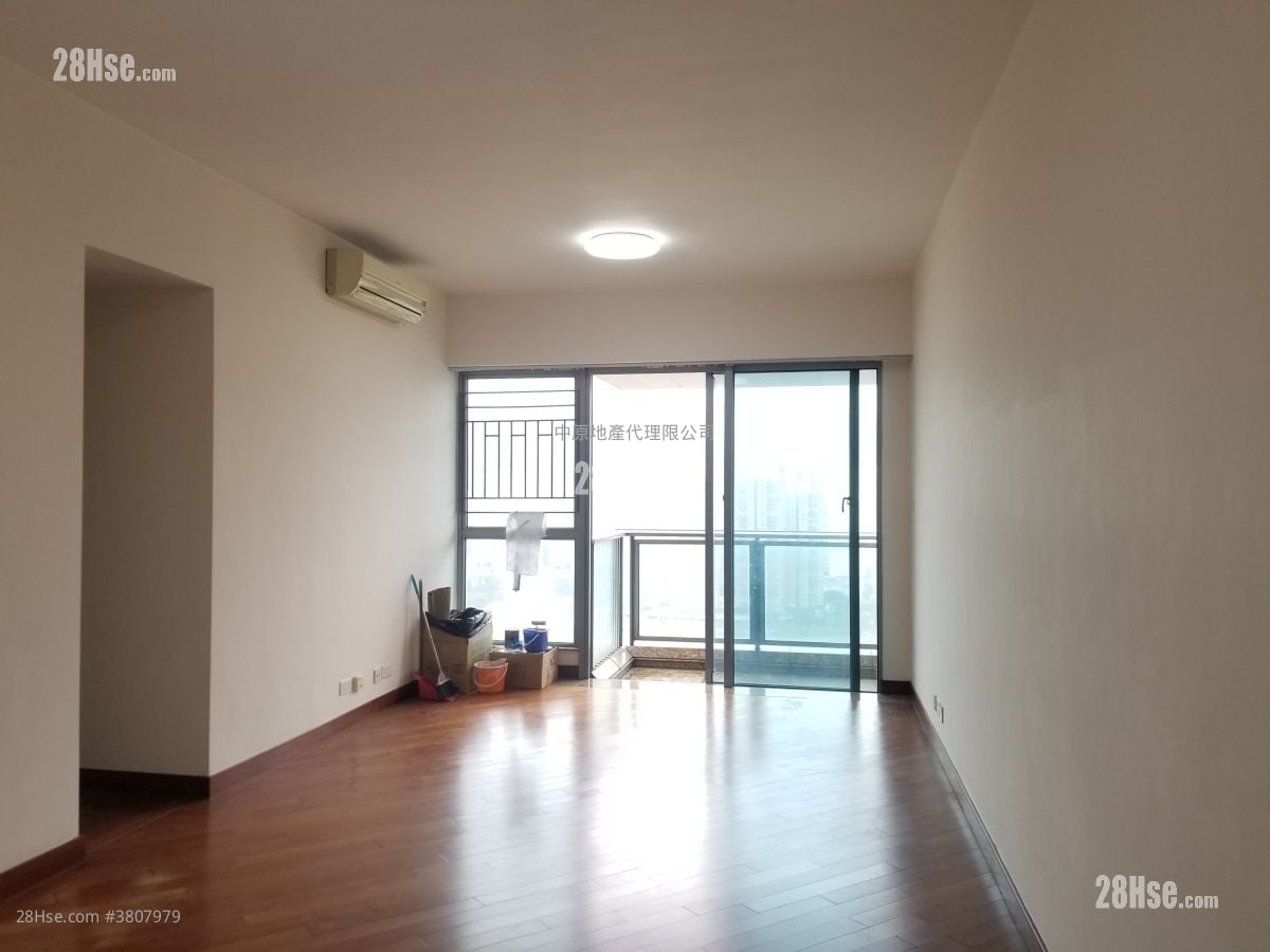 御龙山 租盘 3 房 , 3 浴室 936 平方尺