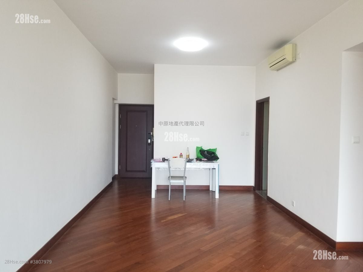 御龙山 租盘 3 房 , 3 浴室 936 平方尺