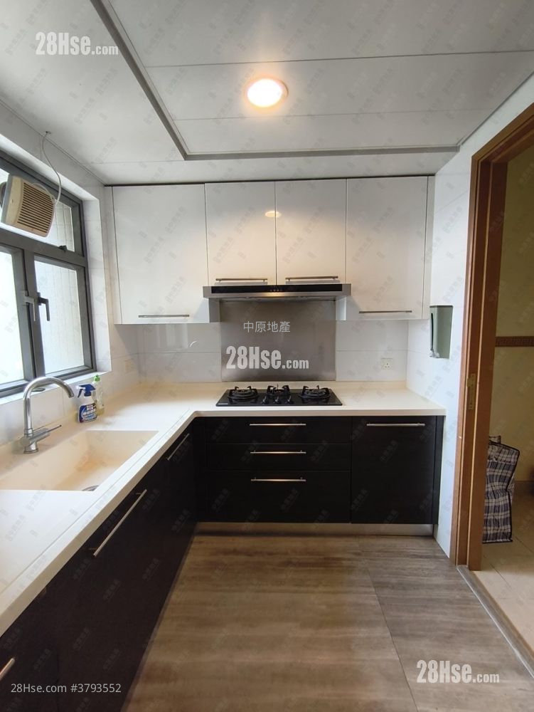 翘翠峰 售盘 3 房 822 平方尺