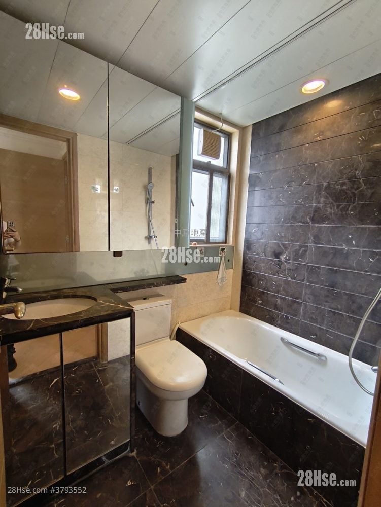 翘翠峰 售盘 3 房 822 平方尺