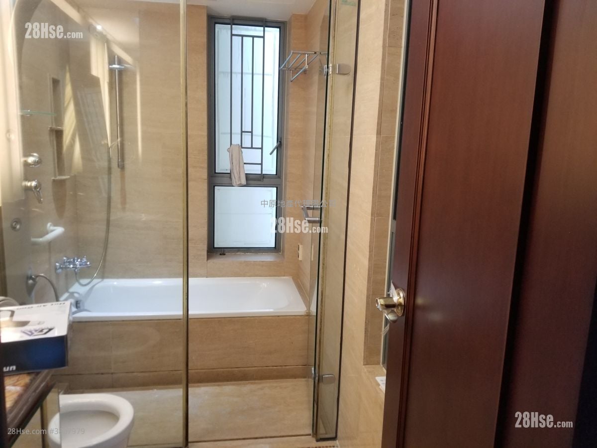 御龙山 租盘 3 房 , 3 浴室 936 平方尺