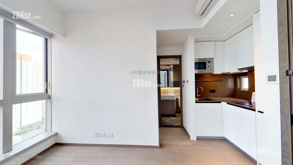 厅: One Eighty 租盘 2 房 , 1 浴室 331 平方尺