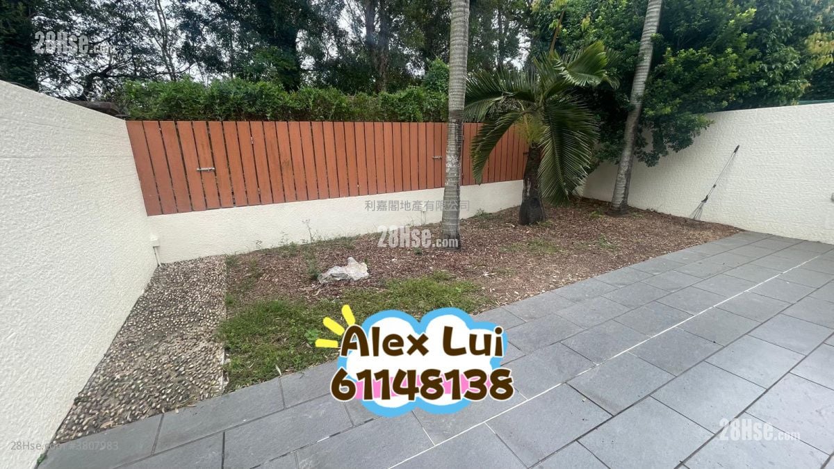 Fairview Park Sell 3 Bedrooms , 2 Bathrooms 1,035 ft²